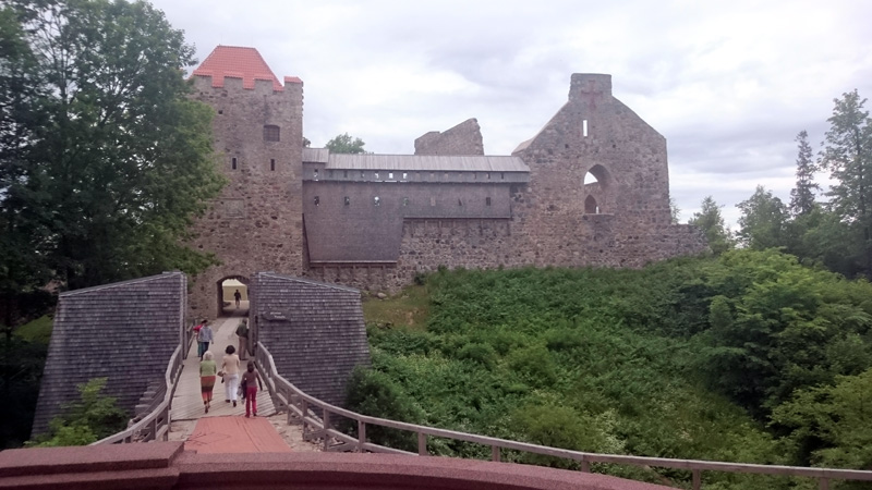 781