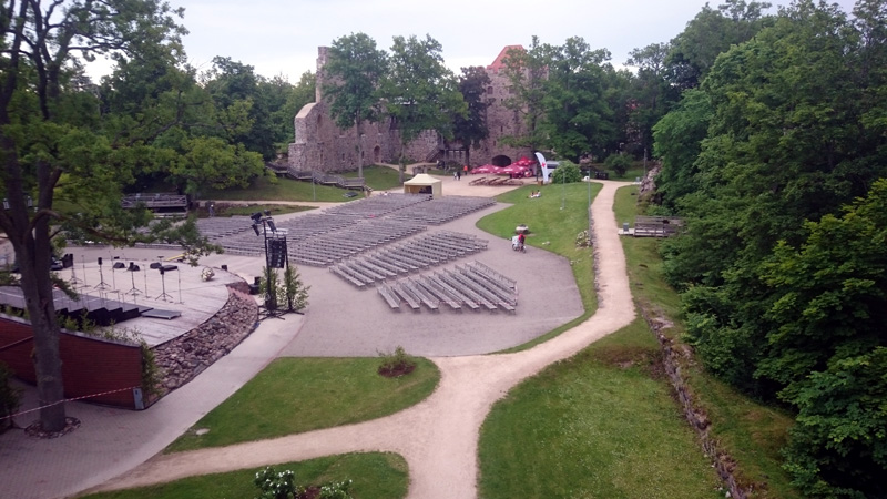 783a